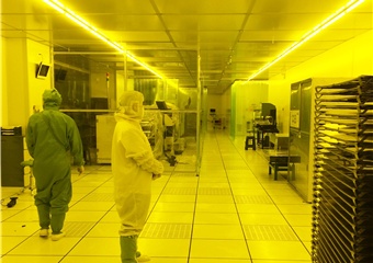 千級光刻車間黃光區(qū)