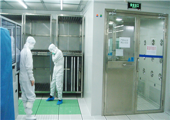 絲印車間（百級(jí)無塵）