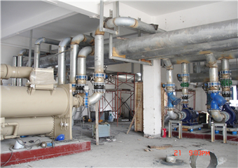 中央空調主機管路連接系統