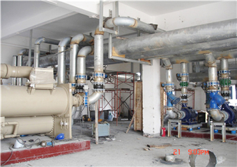 中央空調主機管路連接系統